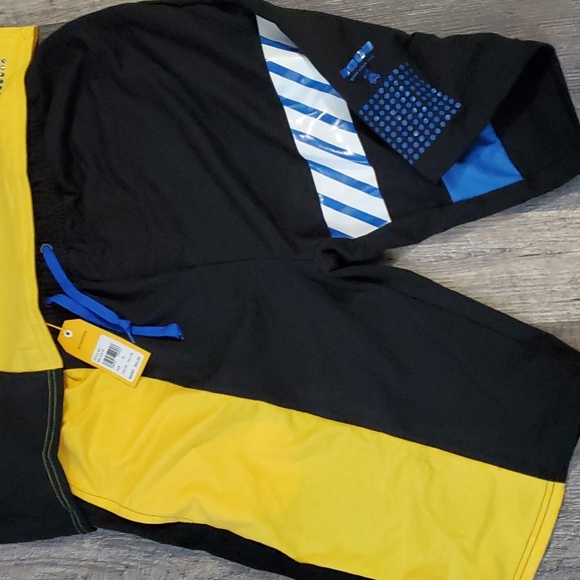 Msocietyny clothing - Picture 2 of 3